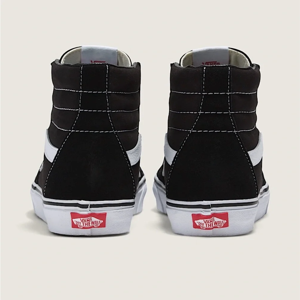 ❇️NWT❇️ Vans Sk8-Hi Top Sneakers - Picture 2 of 9